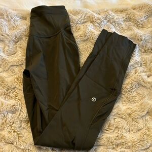 Dark green lulu leggings